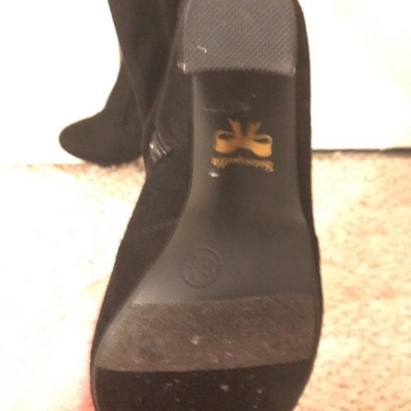 Boots - Picture 4 of 4